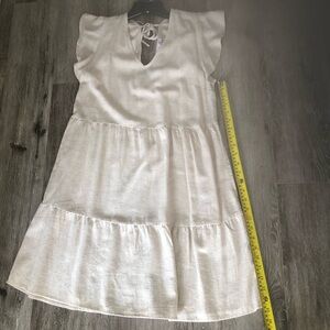 Dex Cream Tiered Midi Dress